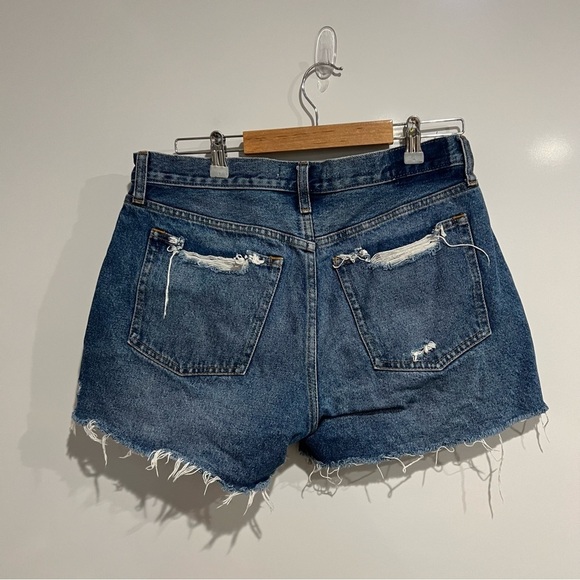 Abercrombie & Fitch Destroyed Mid Rise Boyfriend Cutoff Short - Picture 2 of 6